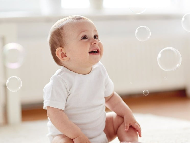 At What Age Can Babies Play with Bubbles? - innobaby