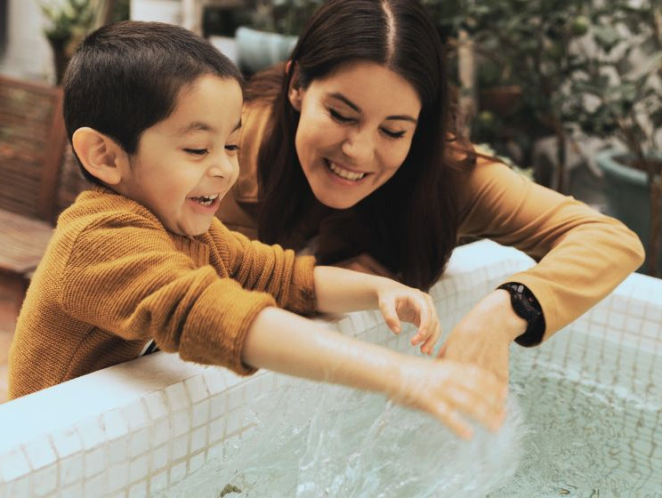 Cold Weather Water Play Ideas - innobaby