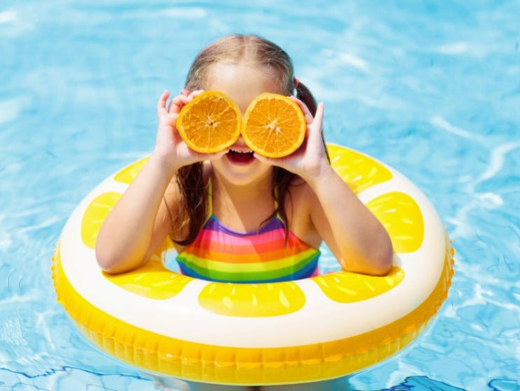 No-Mess Toddler Mom Hacks for the Summer - innobaby