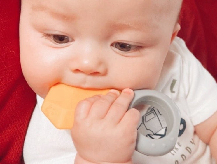 Oral Development Toys for Baby - 4 Reasons You Need One - innobaby