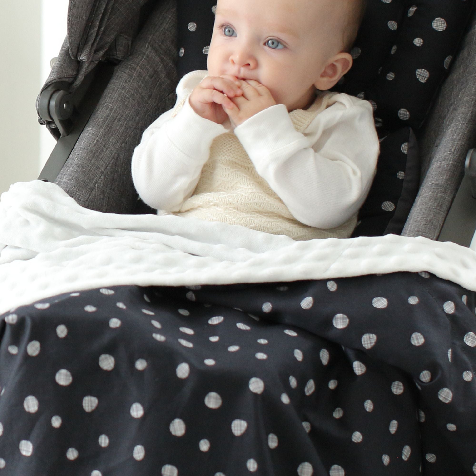 Cotton Embossed Minky Blanket - innobaby