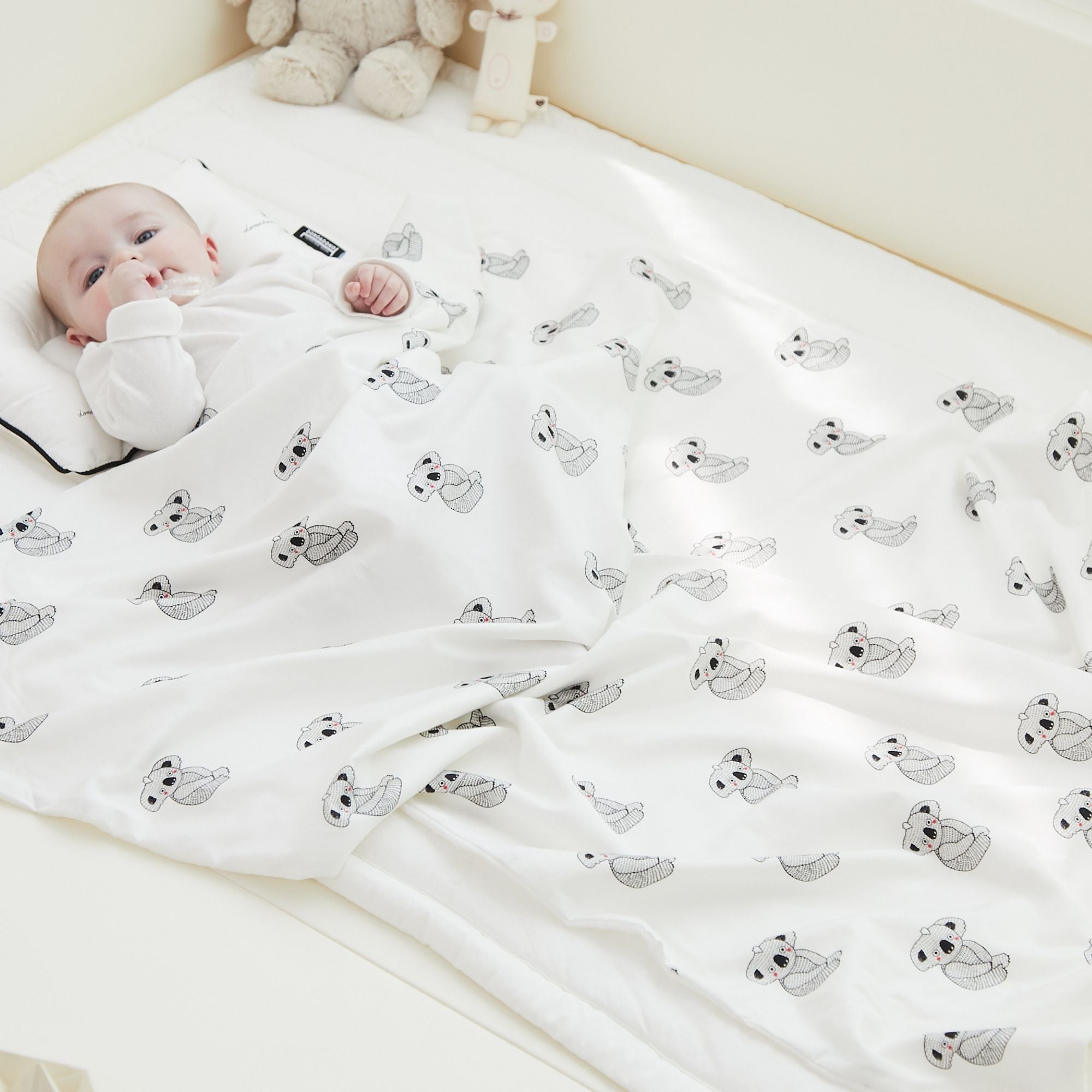 Cotton Embossed Minky Blanket - innobaby