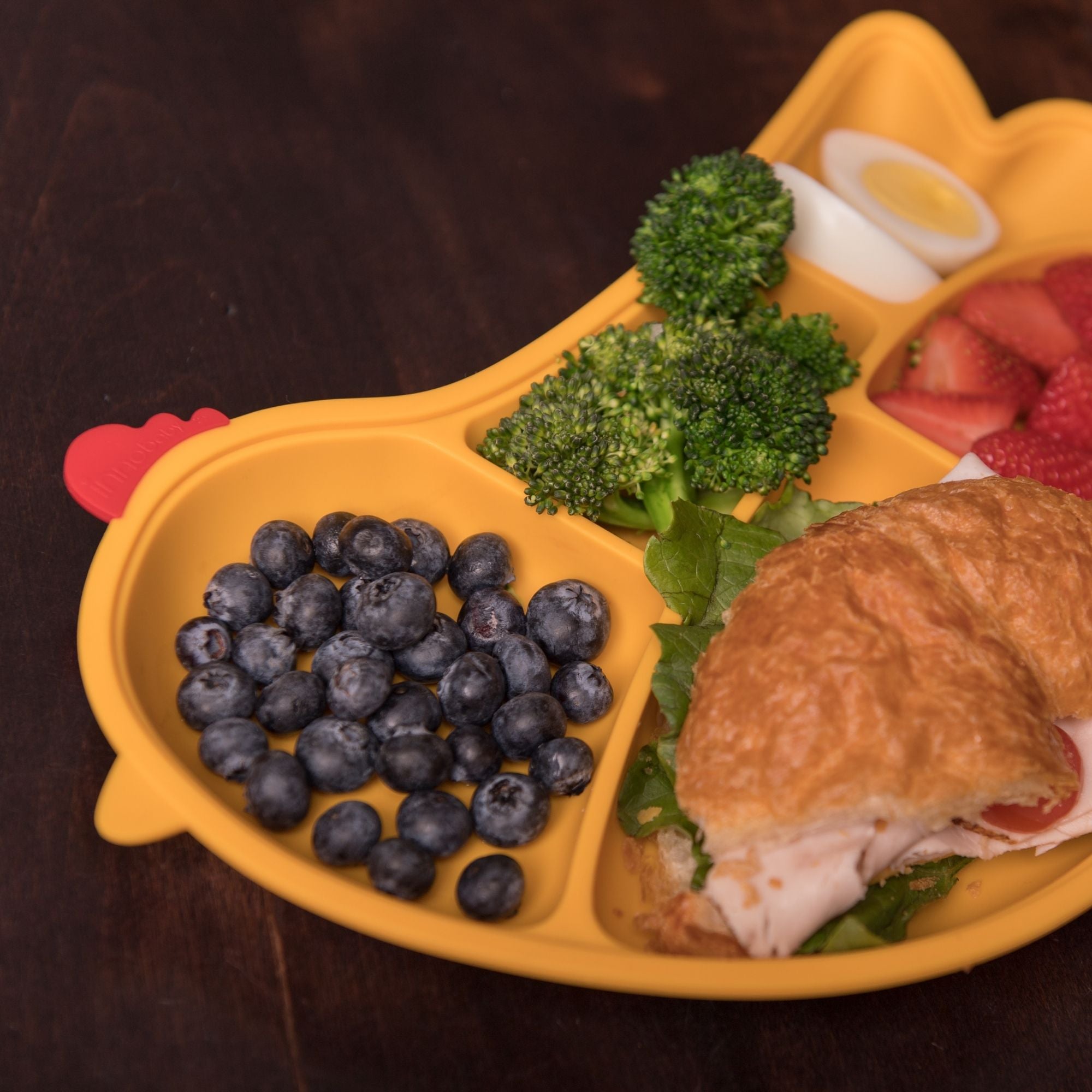 DIN DIN SMART Silicone Suction Divided Chicken Plate - innobaby