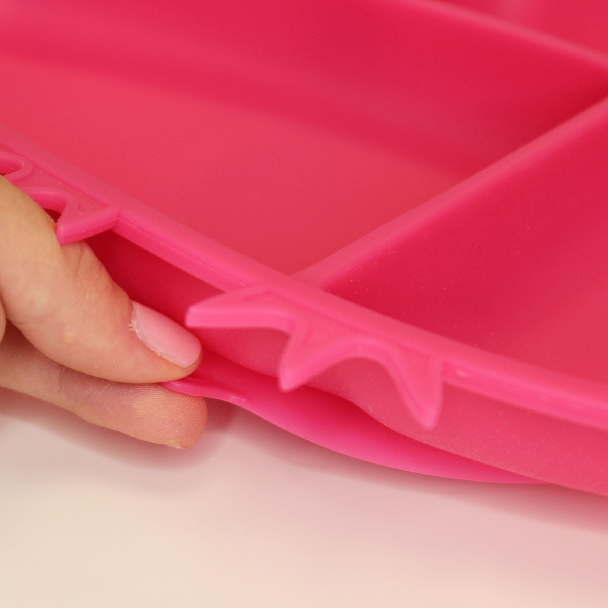 DIN DIN SMART Silicone Suction Divided Chicken Plate - innobaby