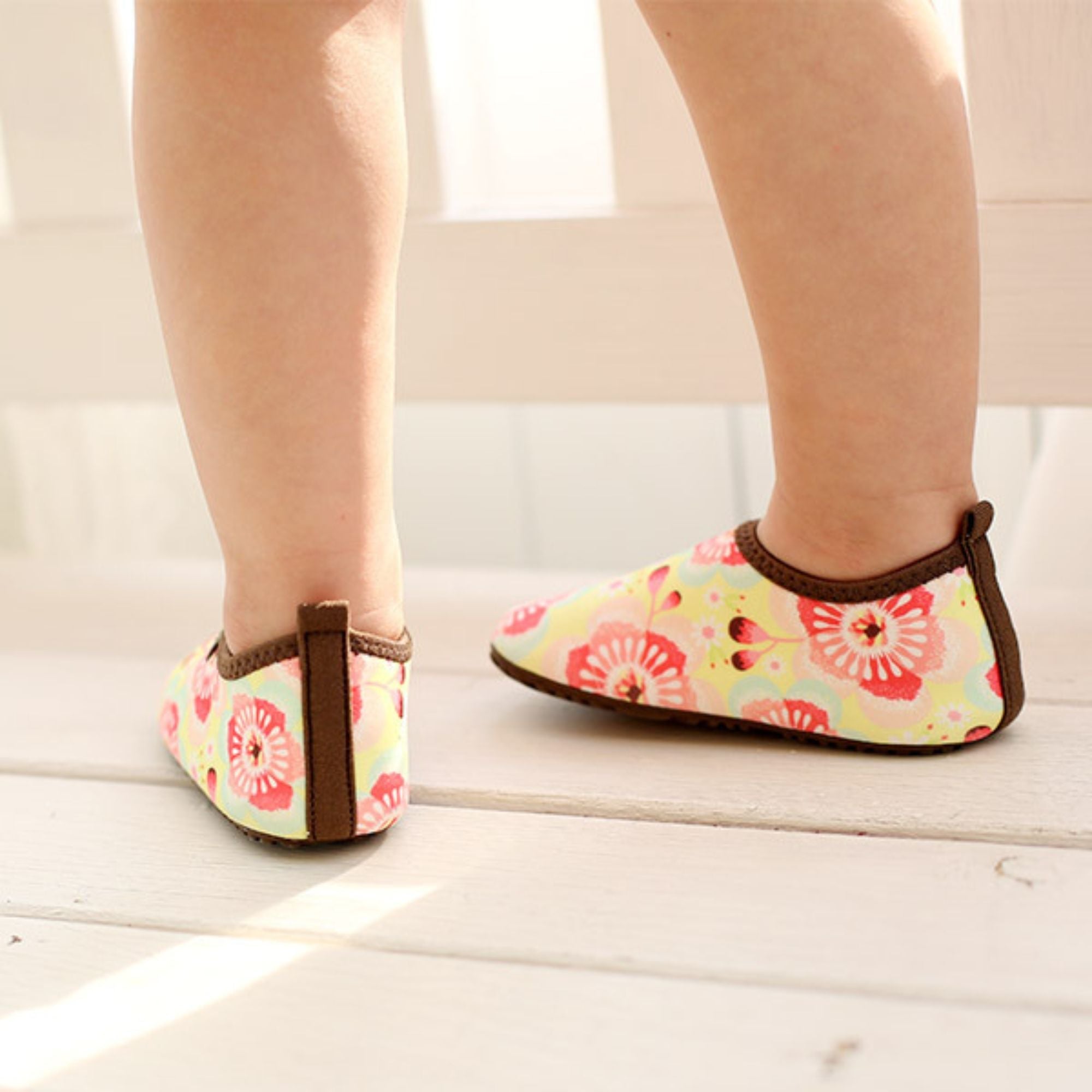 Kinderspel Aqua Shoes (5-6T) - innobaby