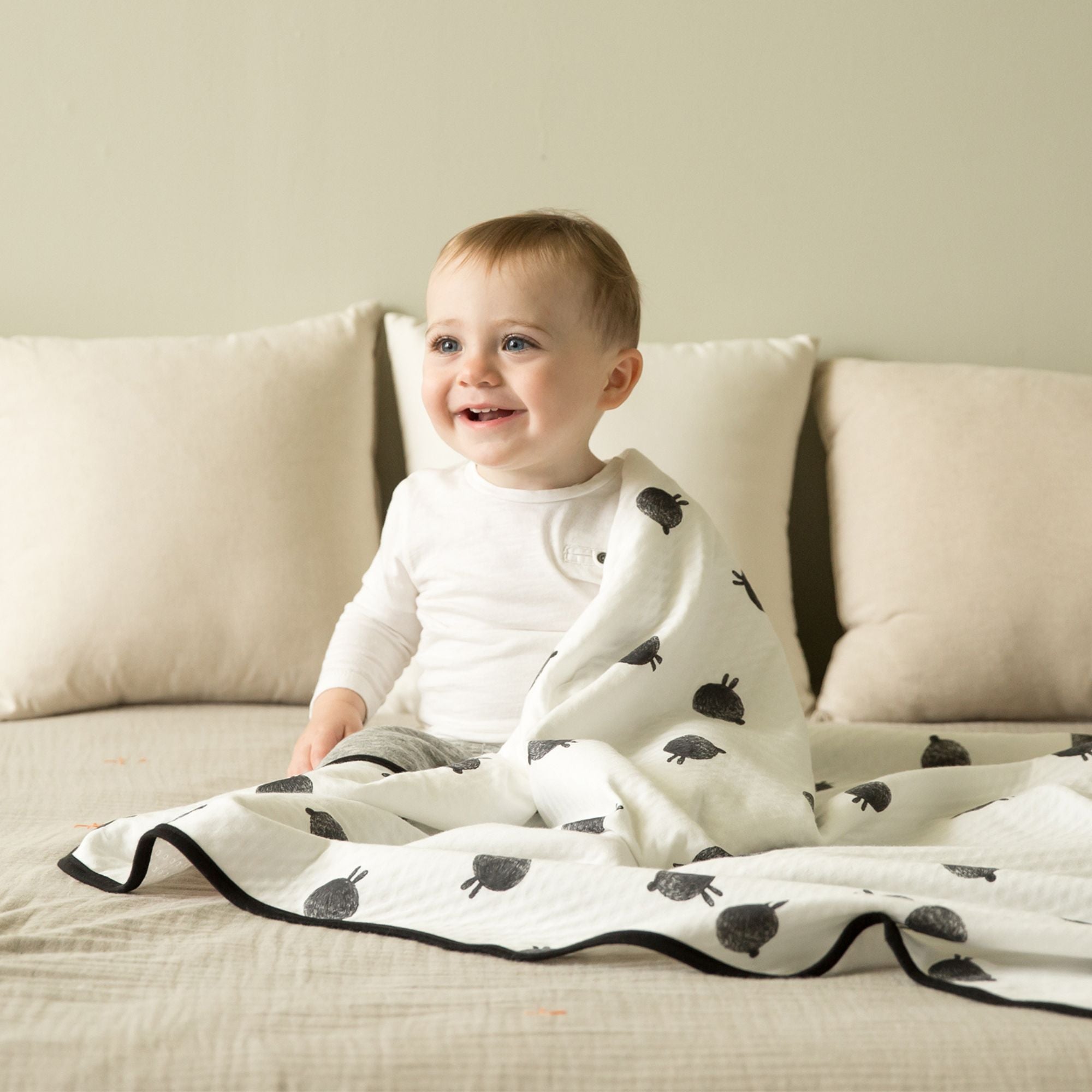 Little Fennec Organic Cotton 2-ply Knit Blanket - innobaby