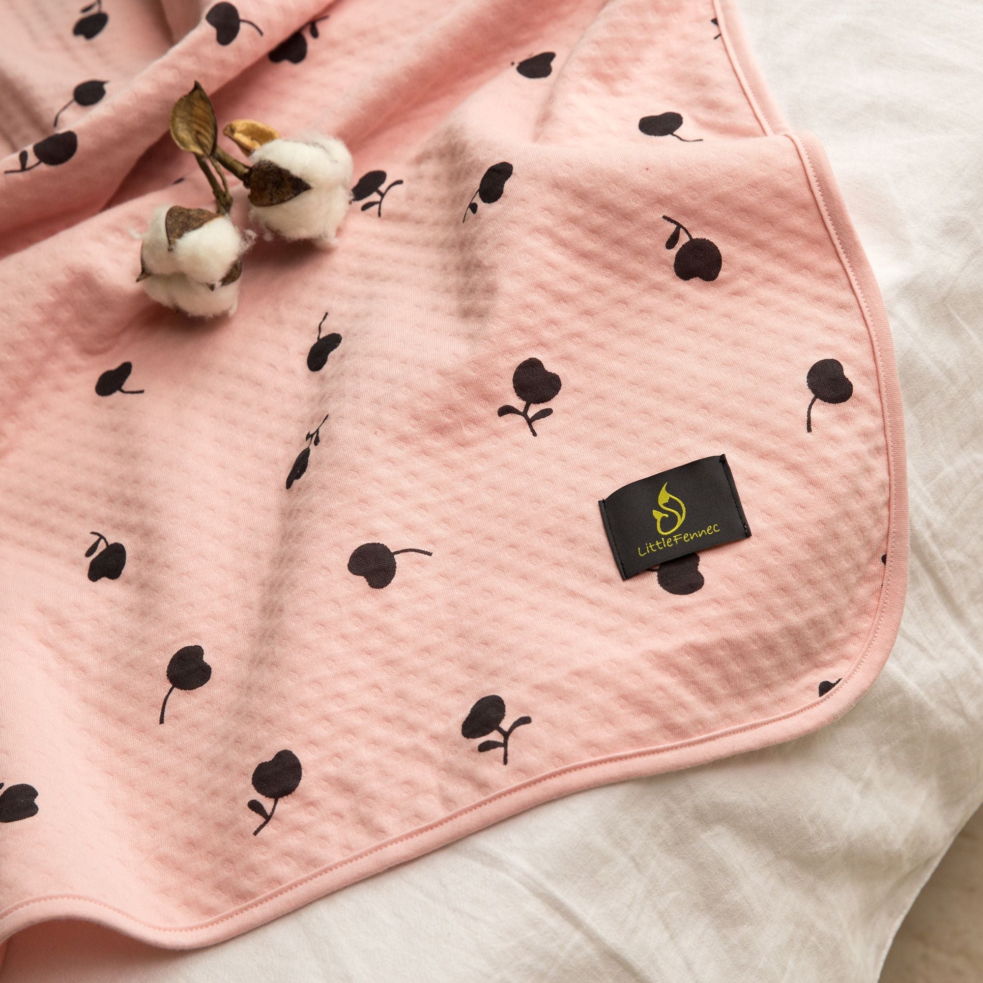 Little Fennec Organic Cotton 2-ply Knit Blanket - innobaby