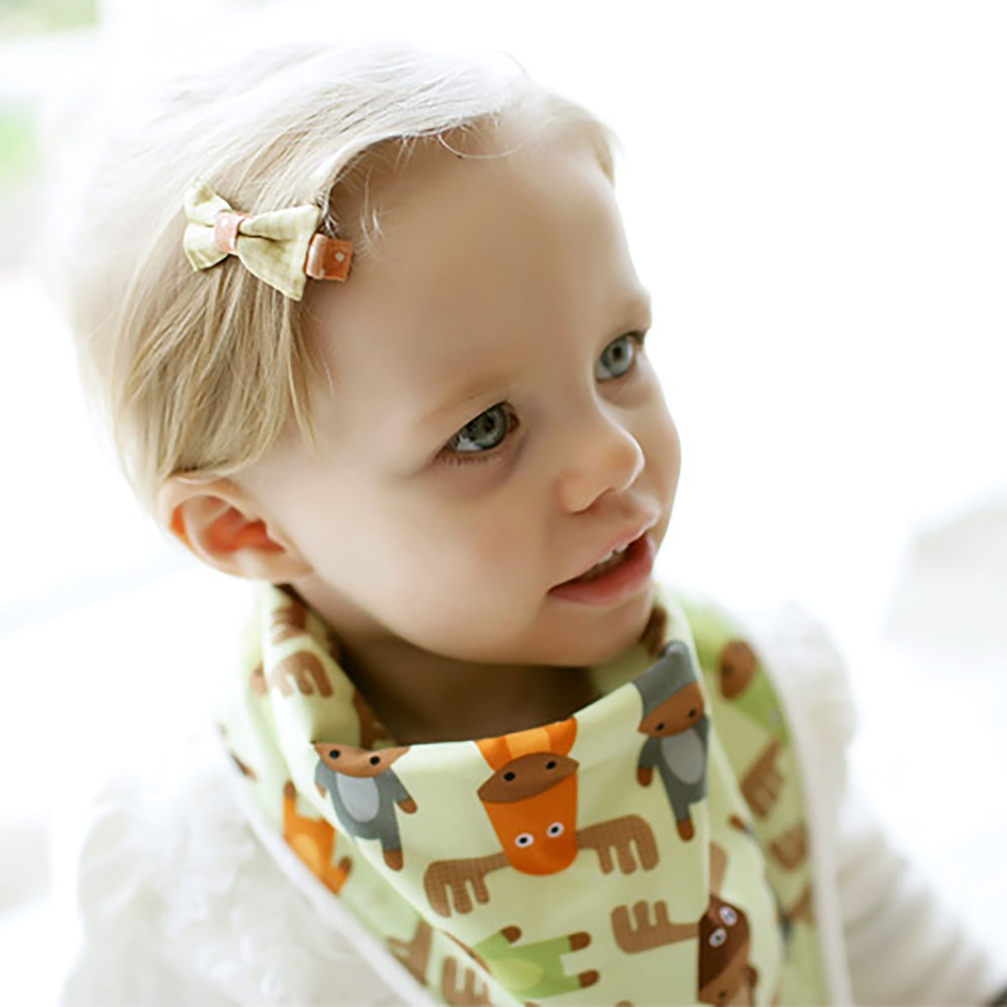 Minky Bandana Bib Scarf - innobaby