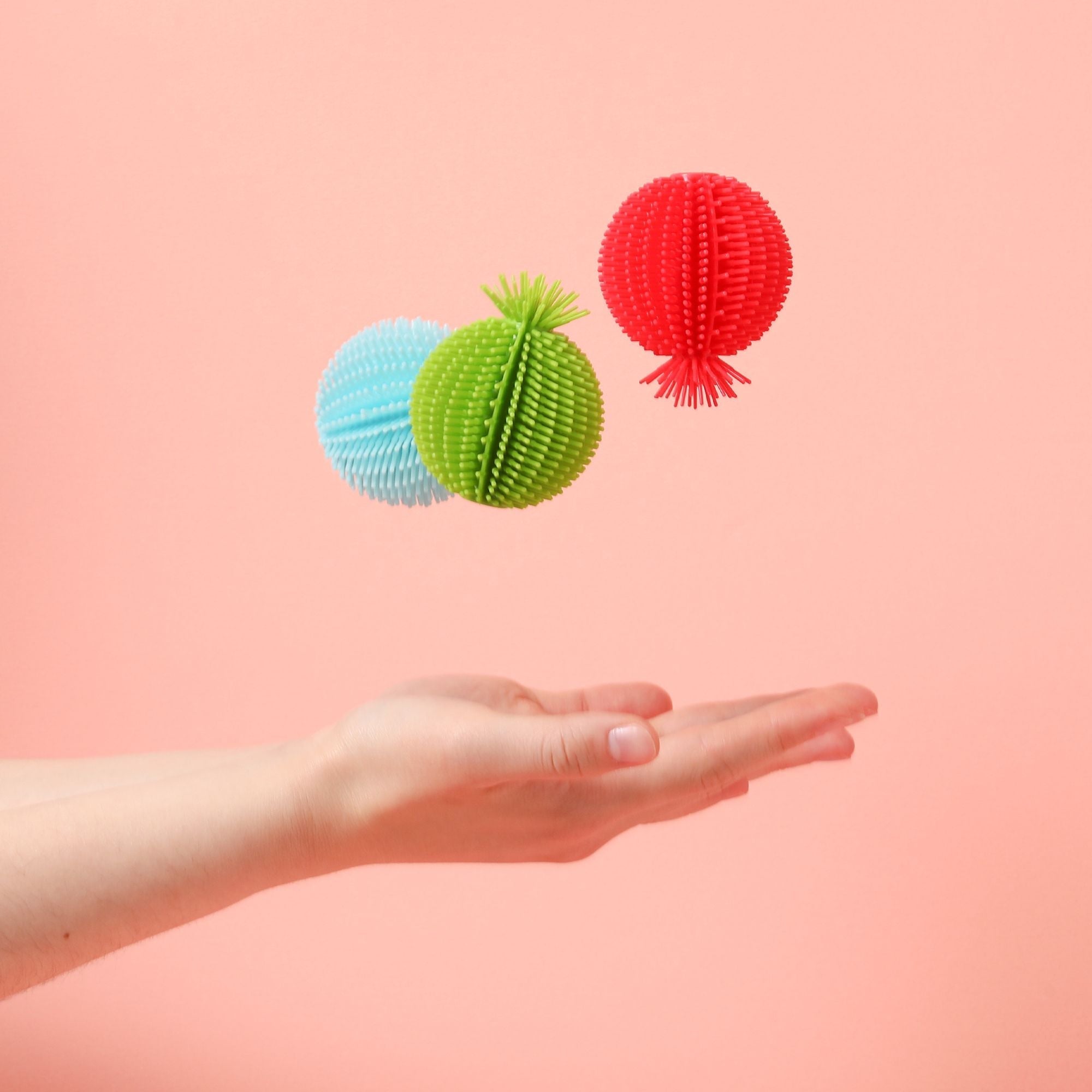SPIKE Sensory Fidget Ball / 1 Pack - innobaby