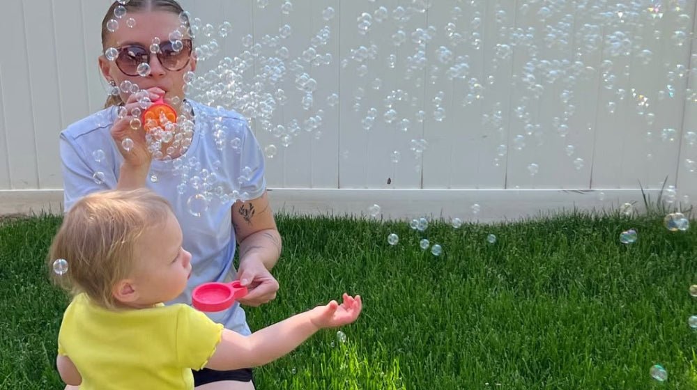 Babies and Bubbles: 4 Ways Bubbles Benefit - innobaby