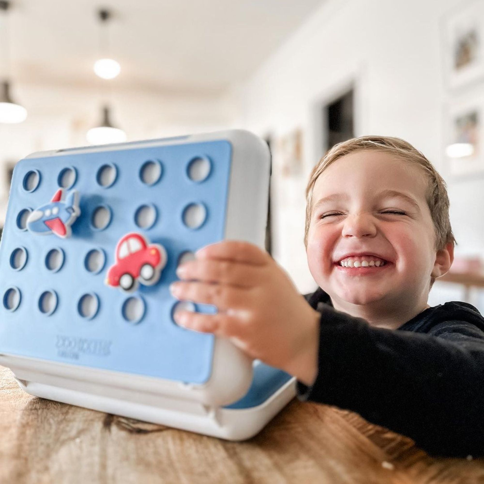 Flex&Lock Kids Lunchbox, Utensil Set, and Charmz Value Set – innobaby