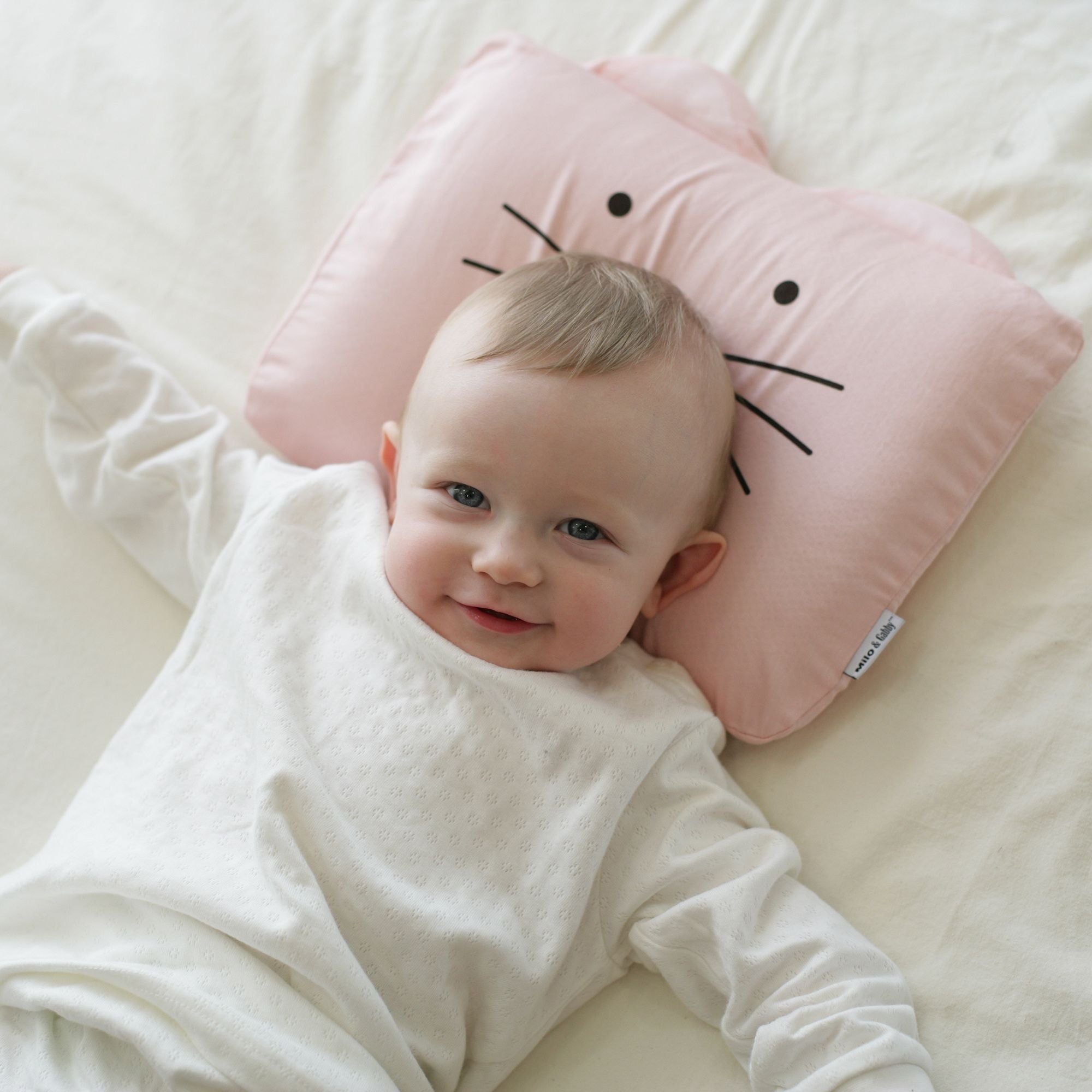 【新品未開封】 Katie BABY BANNY SHOWER pillow The Original Milo & Gabby Animal Baby Pillowcase for babies