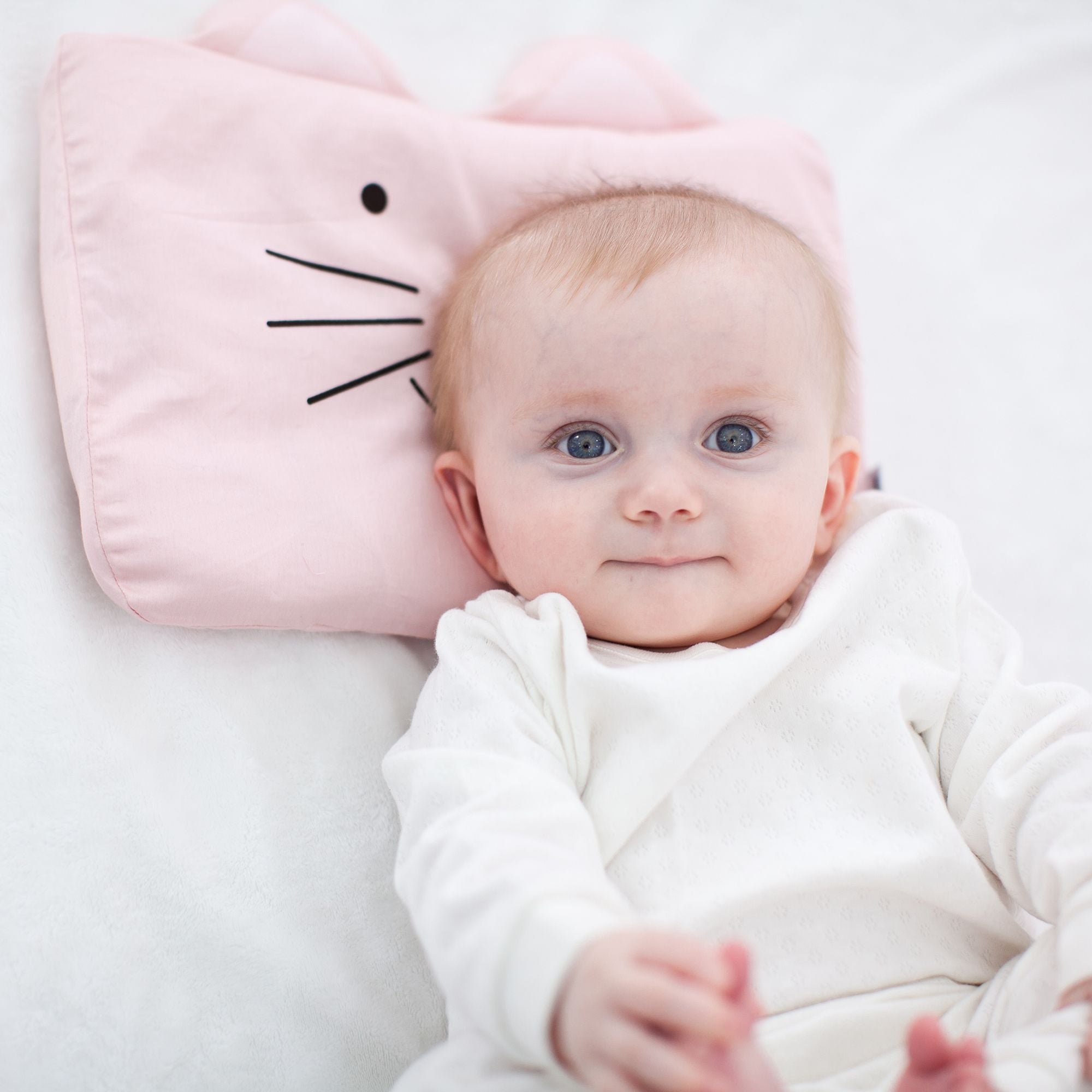 【新品未開封】 Katie BABY BANNY SHOWER pillow The Original Milo & Gabby Animal Baby Pillowcase for babies