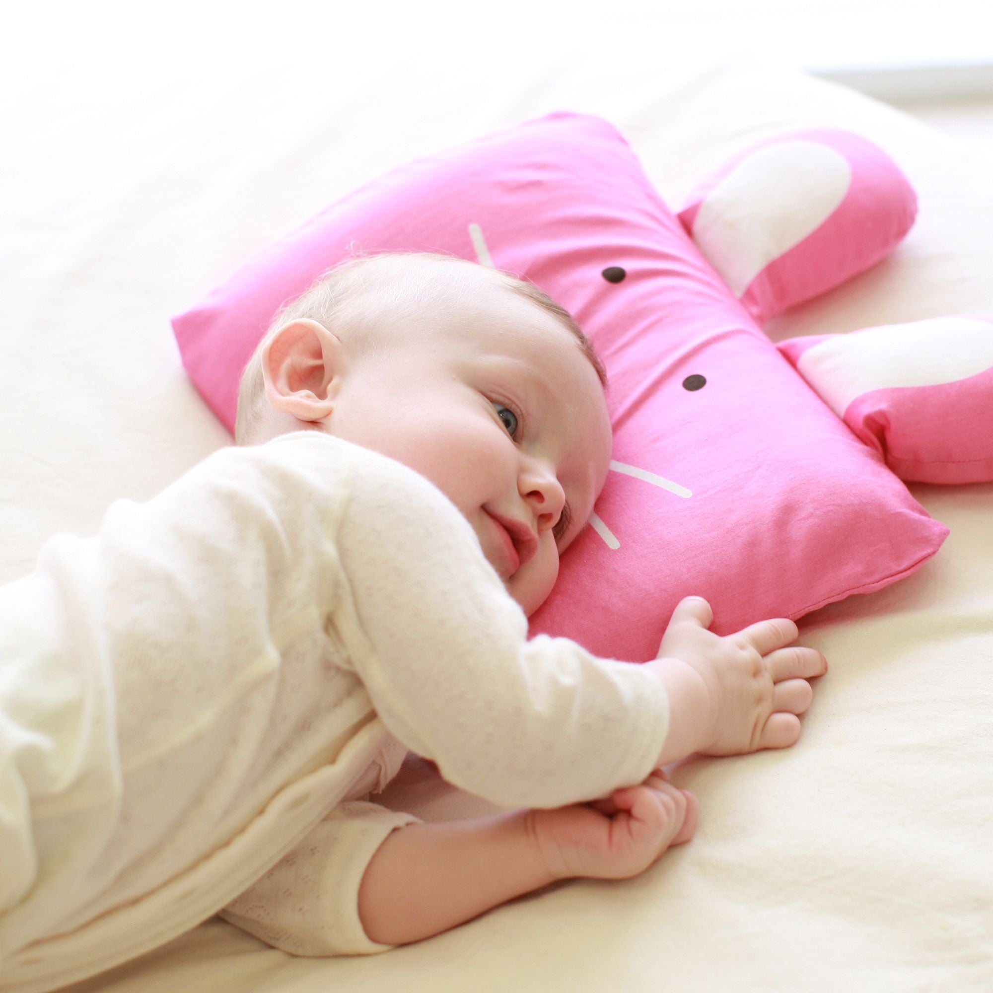 The Original Milo & Gabby Animal Baby Pillowcase for babies